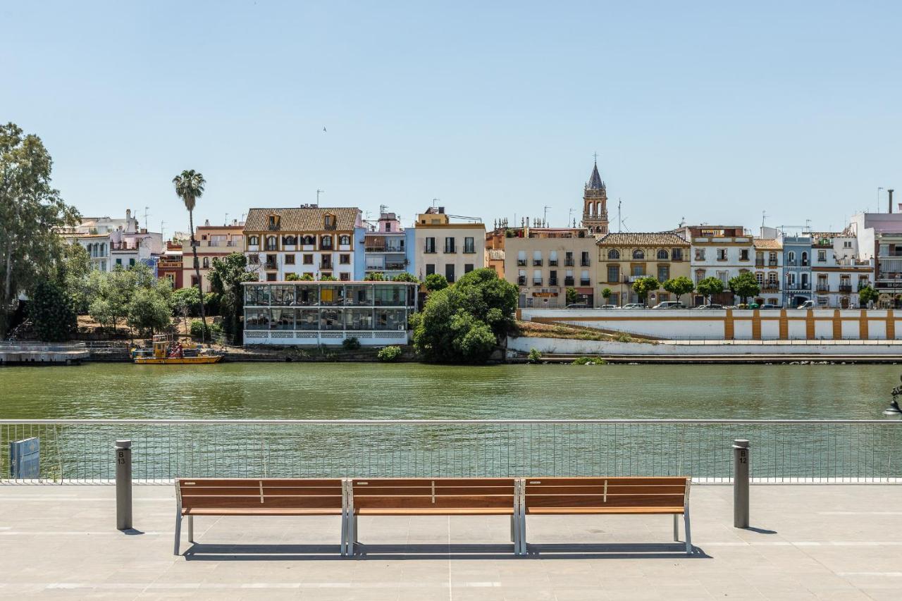 Waou Cosy III Sevilla Cathedral Exterior foto